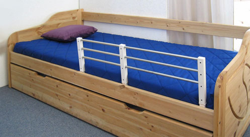 barierka ochronna do łóżka reer