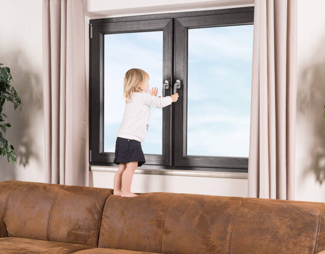 Zabezpieczenie okna drzwi balkonowych REER +klamka