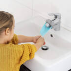 Nakładka przedłużka na kran dla dzieci do mycia rąk REER